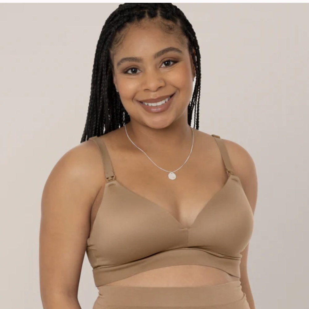 Minimalist Hands-Free Pumping & Nursing Bra | Latte - Busty (E-I) / M